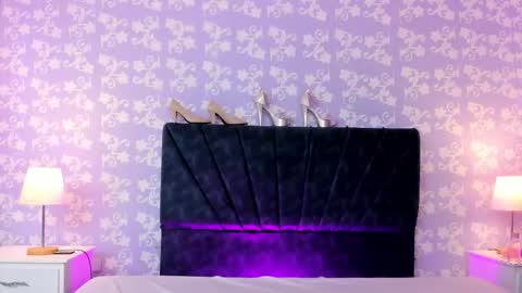 Snapshot of _milarose_ chatting on February 25, 8:07 pm Mila Rose online show from February 25, 8:07 pm