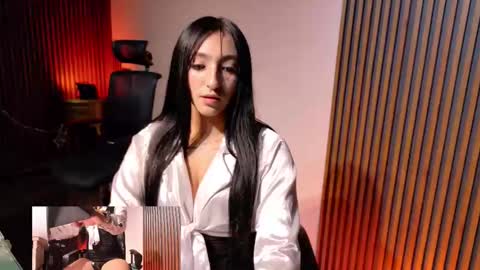 Call me Miley  online show from April 14, 7:42 pm