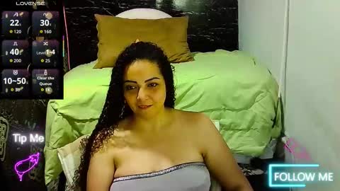 _milf_naughty online show from February 20, 6:37 am