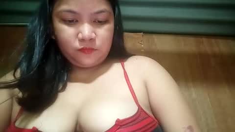 _milkytitsmomxx_ online show from May 3, 5:30 pm