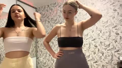 Lana online show from April 14, 11:05 am