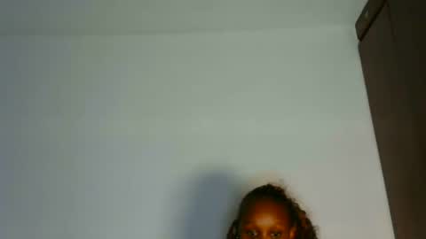 Snapshot of _mimimars chatting on February 6, 2:09 pm Mimi online show from February 6, 2:09 pm