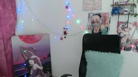 _mindy_moon online show from February 11, 11:59 am