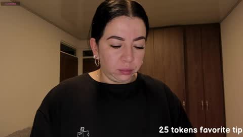 _miss_coco_ online show from February 2, 10:24 am