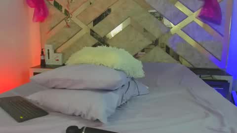 Snapshot of _miss_khloe chatting on March 3, 5:31 am Khloe online show from March 3, 5:31 am