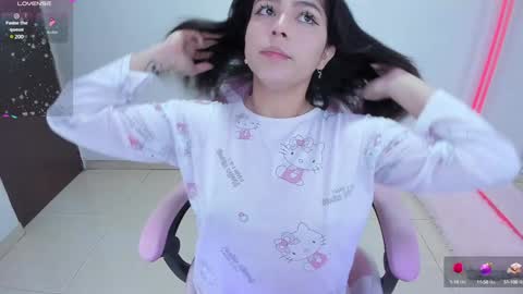 Snapshot of _misshoneyxx chatting on December 7, 10:17 pm Hanna Idependent Model online show from December 7, 10:17 pm