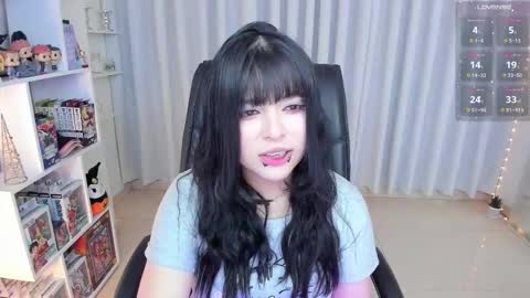 Snapshot of _misshoneyxx chatting on November 11, 6:35 am Hanna Idependent Model online show from November 11, 6:35 am