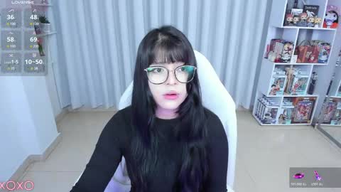 Snapshot of _misshoneyxx chatting on April 25, 4:15 am Hanna Idependent Model online show from April 25, 4:15 am