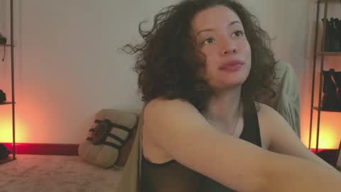 Snapshot of _missmariaa_ chatting on May 2, 7:19 pm Mara Independent model online show from May 2, 7:19 pm