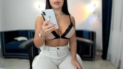 Snapshot of _missperfection_ chatting on February 21, 2:45 am .. my fav tip 1120040012123335 online show from February 21, 2:45 am