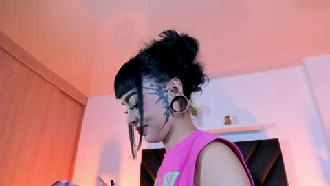 mizuki  online show from April 15, 7:58 pm