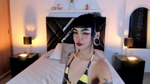 mizuki  online show from April 28, 2:55 pm