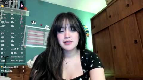 Snapshot of _moon_cake_ chatting on February 13, 4:41 am Next stream 950 pm Colombia time xd online show from February 13, 4:41 am