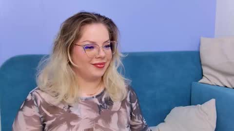 Fiona online show from December 21, 10:22 am