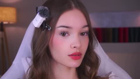 Snapshot of _moonlit_melody_ chatting on March 1, 4:31 pm Margo online show from March 1, 4:31 pm