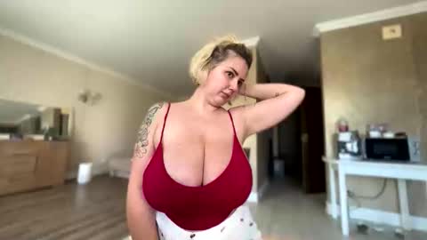 Snapshot of _morpho_ chatting on February 28, 11:33 am Francine Aisi Morpho - a genus of blue butterflies. online show from February 28, 11:33 am