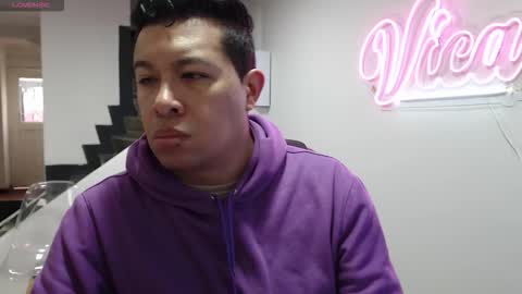 Panda  online show from September 19, 12:39 pm