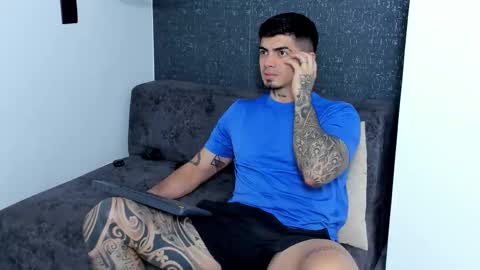 _mrcock_ online show from February 5, 11:20 pm