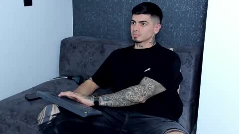 _mrcock_ online show from February 8, 2:04 am