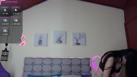Snapshot of _naomi_s chatting on June 30, 1:12 pm _naomi_s online show from June 30, 1:12 pm