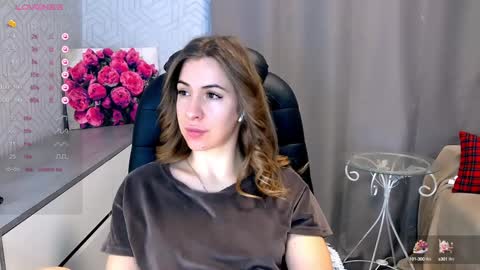 Snapshot of _naughty_megan_ chatting on February 8, 4:14 am Megan online show from February 8, 4:14 am