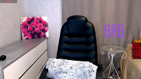 Snapshot of _naughty_megan_ chatting on March 6, 8:41 am Megan online show from March 6, 8:41 am