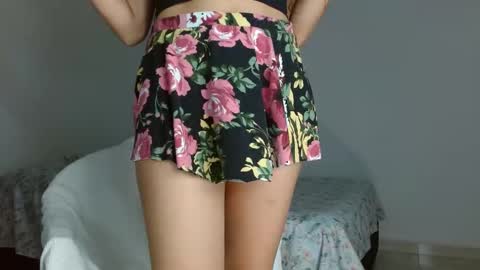 _nayade_ online show from February 21, 11:21 pm