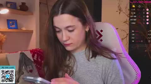 Mia with a big heart  online show from December 20, 12:01 pm