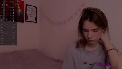 Snapshot of _ni_kiss chatting on February 26, 11:04 pm Nika online show from February 26, 11:04 pm