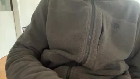 Max online show from December 2, 7:58 am