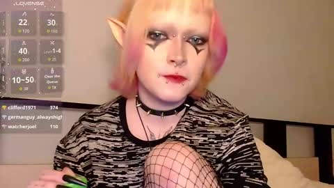 Nicole online show from November 22, 11:37 pm