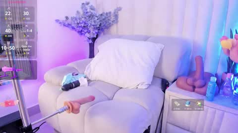 Niole online show from February 26, 5:06 am