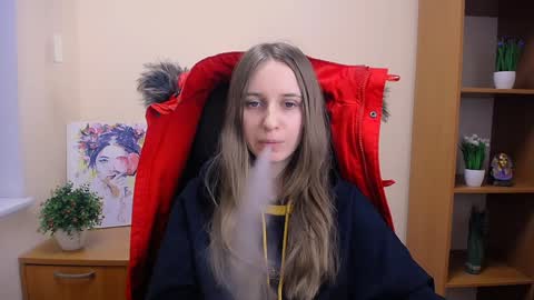 Nica online show from December 3, 9:33 am