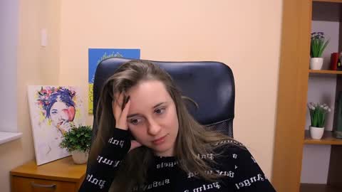 Nica online show from February 8, 3:31 pm