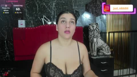  NicoleSweet1 online show from March 31, 3:23 pm