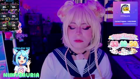 niiky online show from April 8, 11:32 am