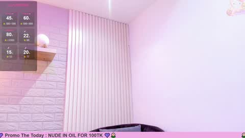 Snapshot of _nina_sweet chatting on January 3, 3:12 pm online show from January 3, 3:12 pm