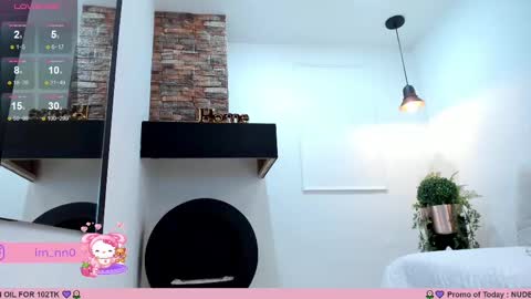 Snapshot of _nina_sweet chatting on February 20, 6:13 pm online show from February 20, 6:13 pm