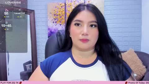 Snapshot of _nina_sweet chatting on March 5, 12:00 pm online show from March 5, 12:00 pm
