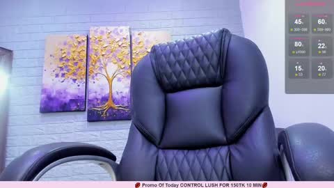 Snapshot of _nina_sweet chatting on March 5, 3:07 pm online show from March 5, 3:07 pm