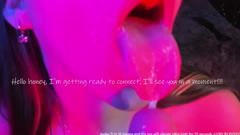 _noahjones online show from December 21, 11:44 am