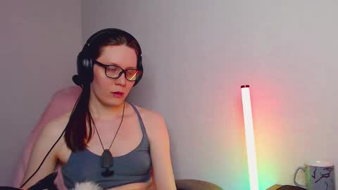 Tracy online show from February 25, 11:55 pm