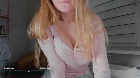 Snapshot of _o0o__ chatting on January 24, 9:58 pm Adalin online show from January 24, 9:58 pm