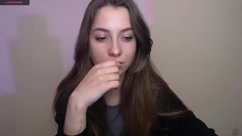 Snapshot of _oliviax_ chatting on October 3, 11:29 am Olivia online show from October 3, 11:29 am