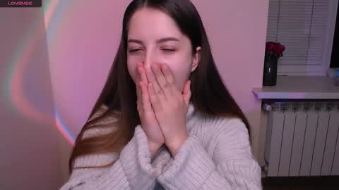 Snapshot of _oliviax_ chatting on December 18, 1:39 pm Olivia online show from December 18, 1:39 pm