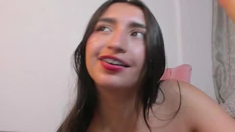 Orquidea  online show from December 19, 2:24 pm