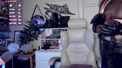 The Supreme Goddess Rose online show from February 13, 7:48 am