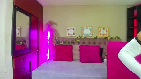 pamela online show from November 25, 1:00 pm