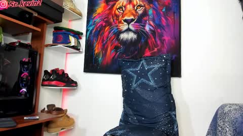 Kevin  online show from March 3, 12:27 pm