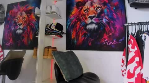 Kevin  online show from February 1, 7:45 pm